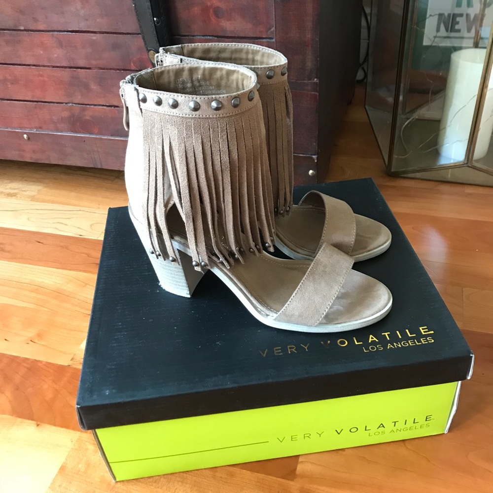 Very Volatile Chunky Heel Fringe Sandal